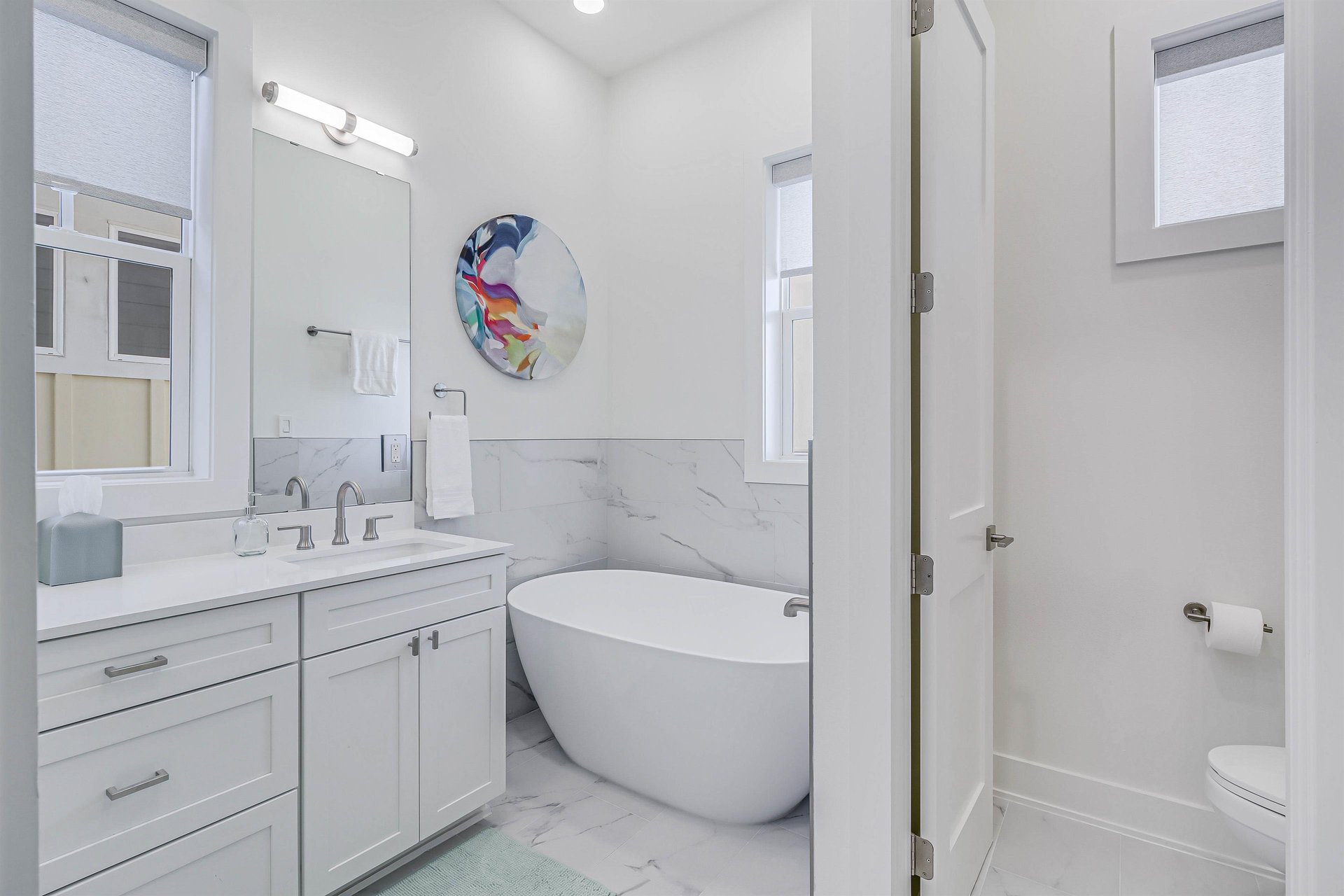 2nd Floor, Primary King Bathroom