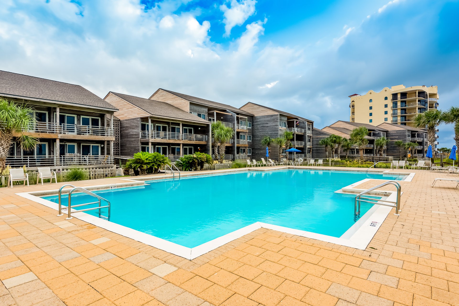 Gulffront Getaway 25