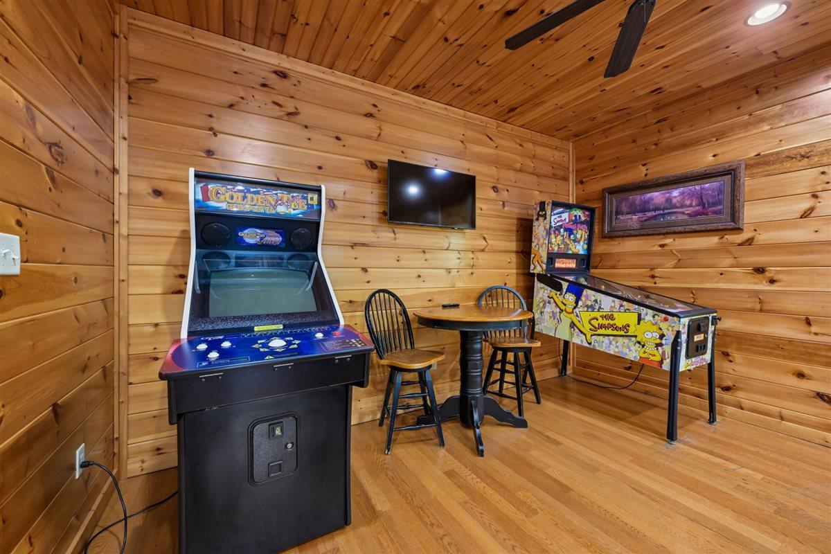 28Recreation Room