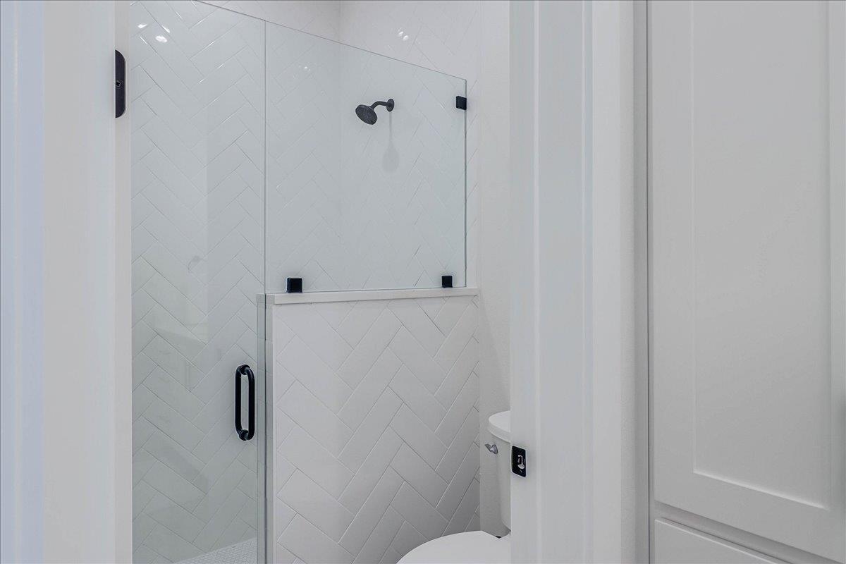 Ensuite Bathroom, 1st Floor