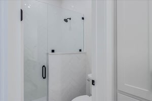 Ensuite Bathroom, 1st Floor