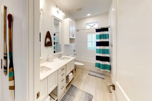 Bunk Room and Hallway Bathroom, 1st Floor