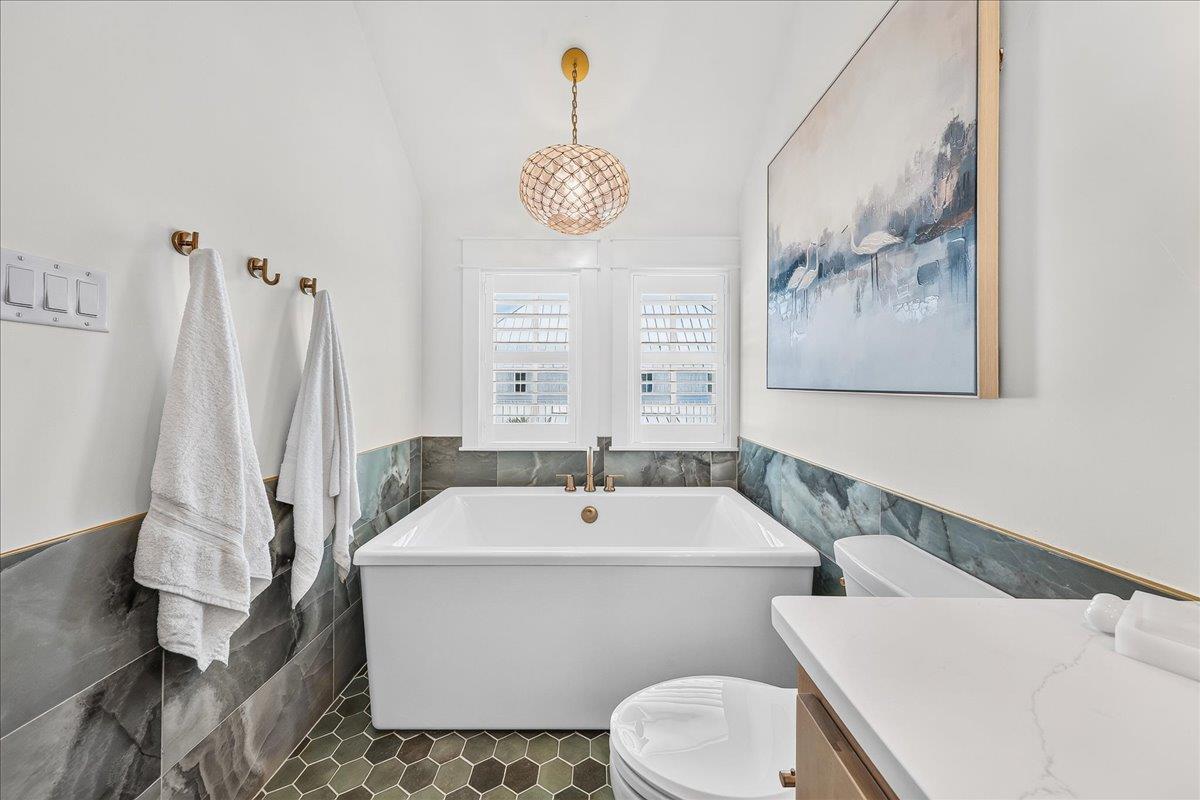 Primary King Suite, 2nd Floor