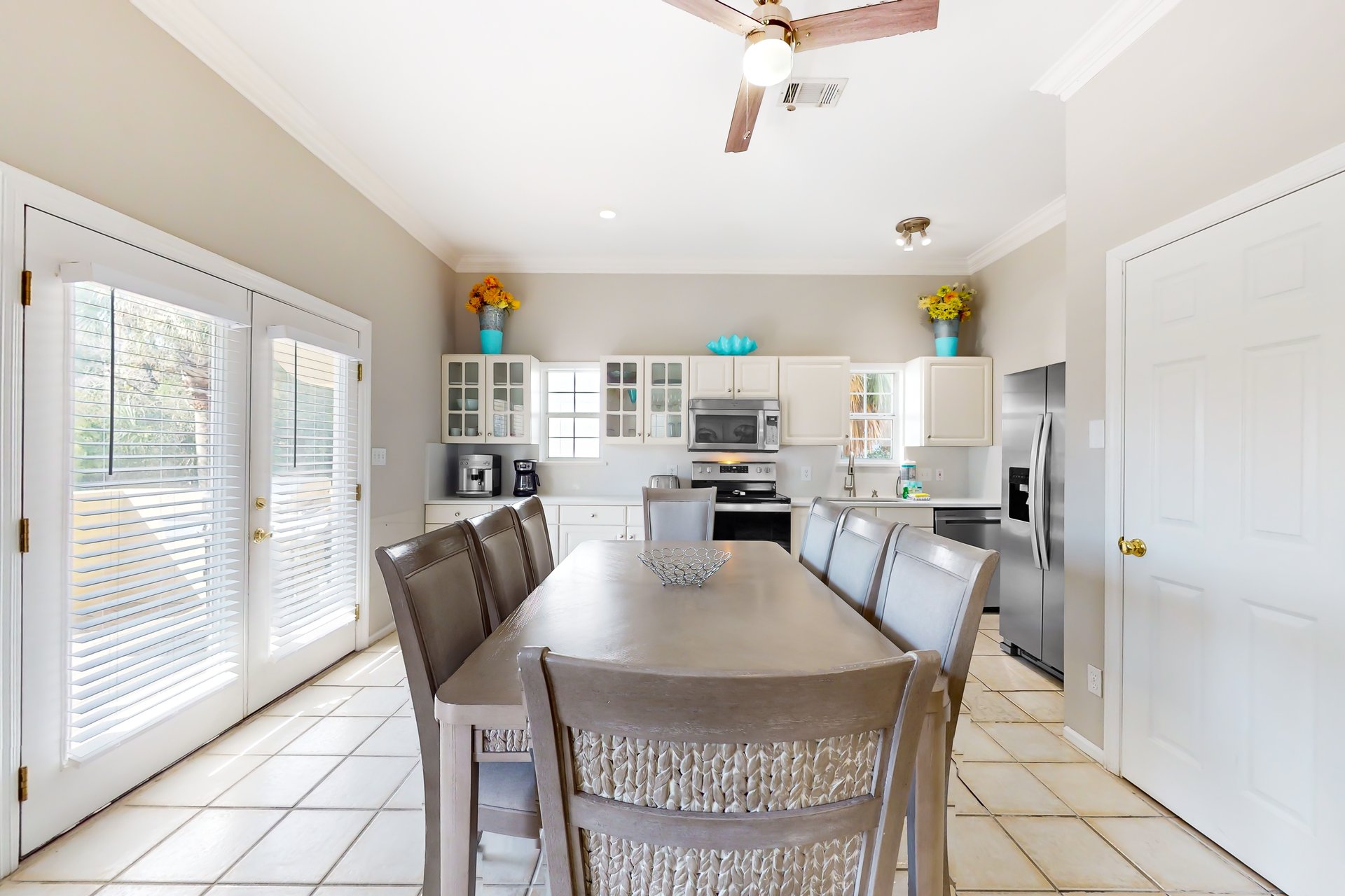 Destination Paradise 11