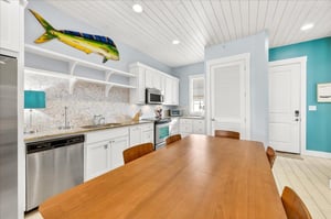 1st Floor, Dining Area