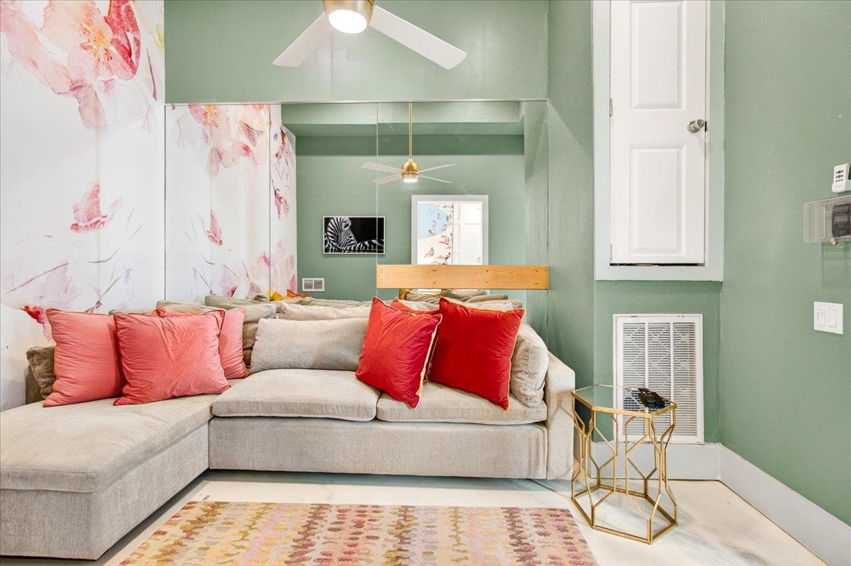 1st Floor, Living Room