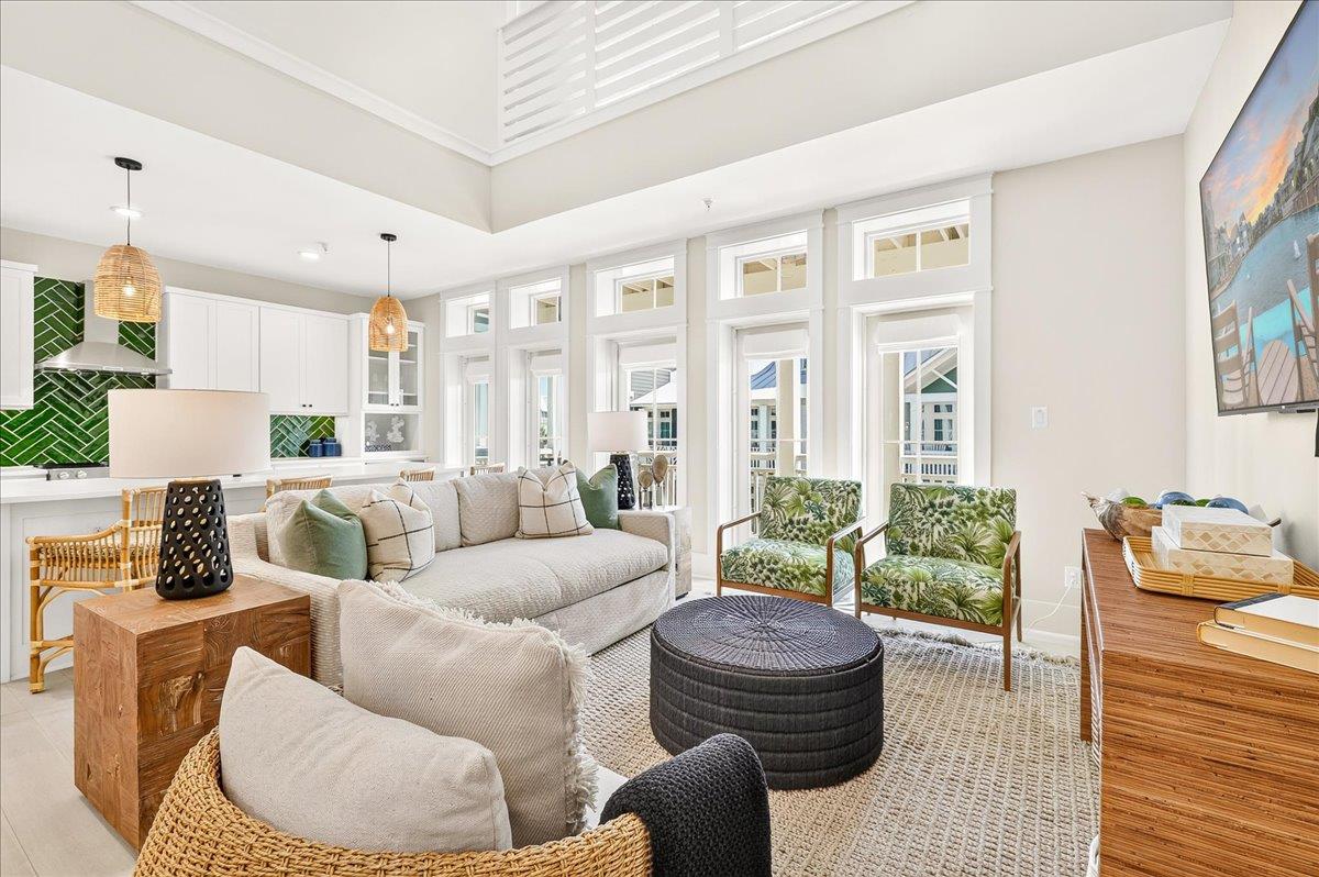 2nd Floor, Living Room