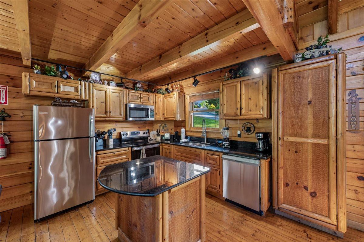 11Kitchen