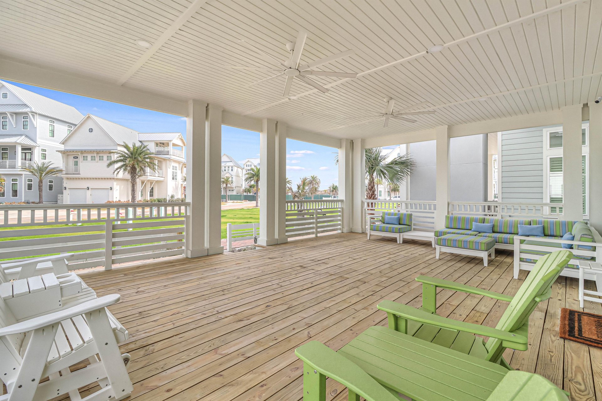 Parkside Patio, 1st Floor