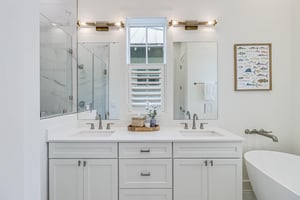 Primary King Bathroom, 2nd Floor