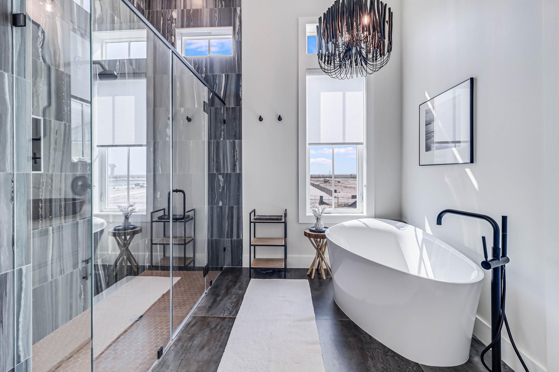 Primary King Bathroom, 2nd Floor