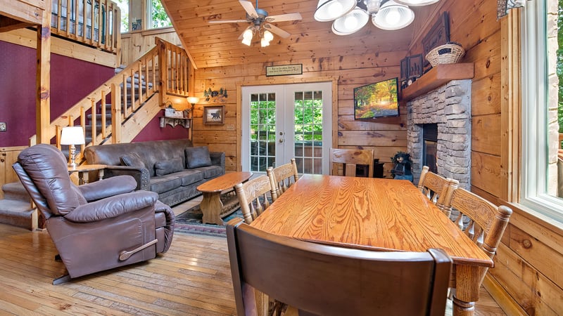 at hooked on bears a 2 bedroom cabin rental located in pigeon forge