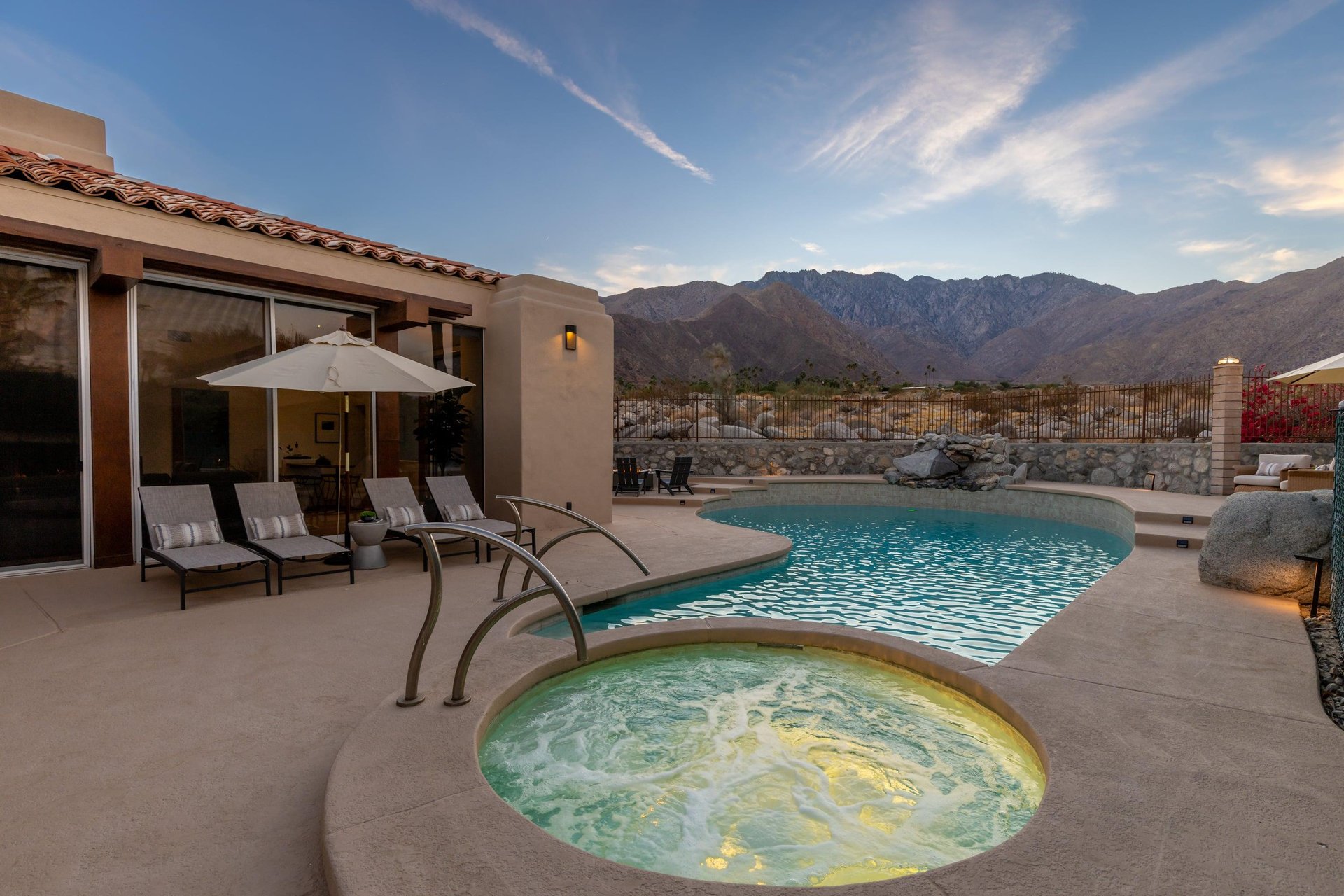 Beautiful Spa and Pool