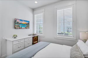 1st Floor King Suite