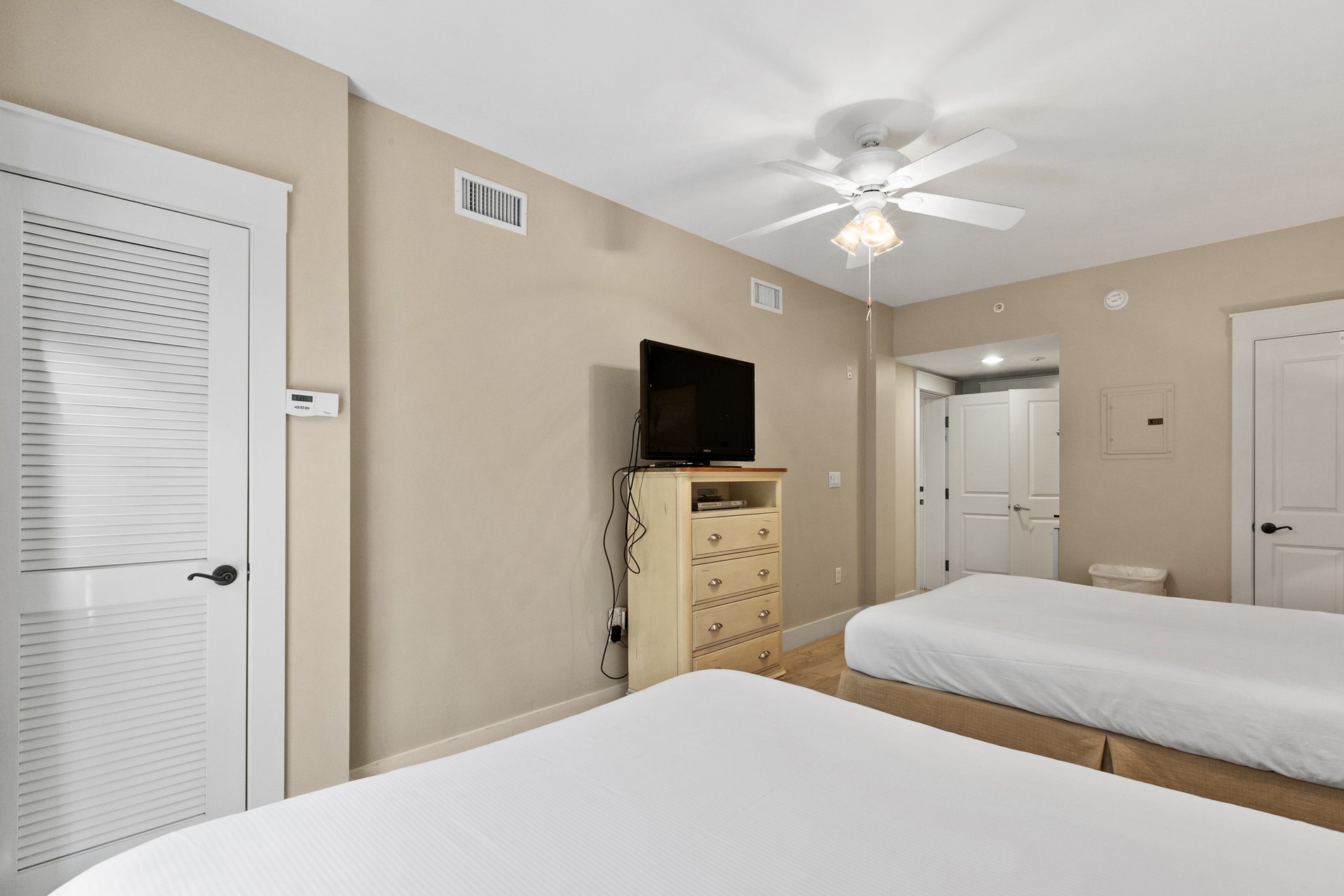 Baytowne Wharf  Market Street Inn 234  Salty Escape 8