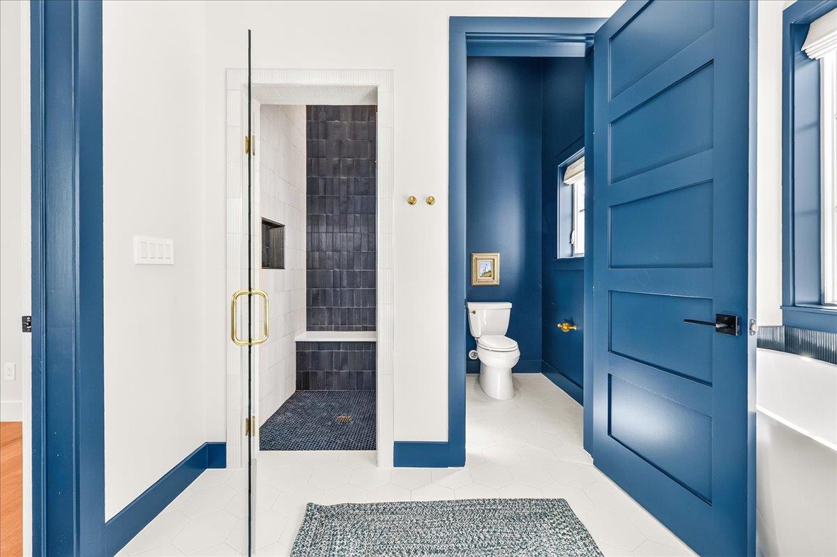 Primary King Ensuite, 2nd Floor