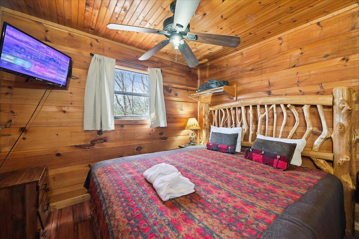 32Bedroom