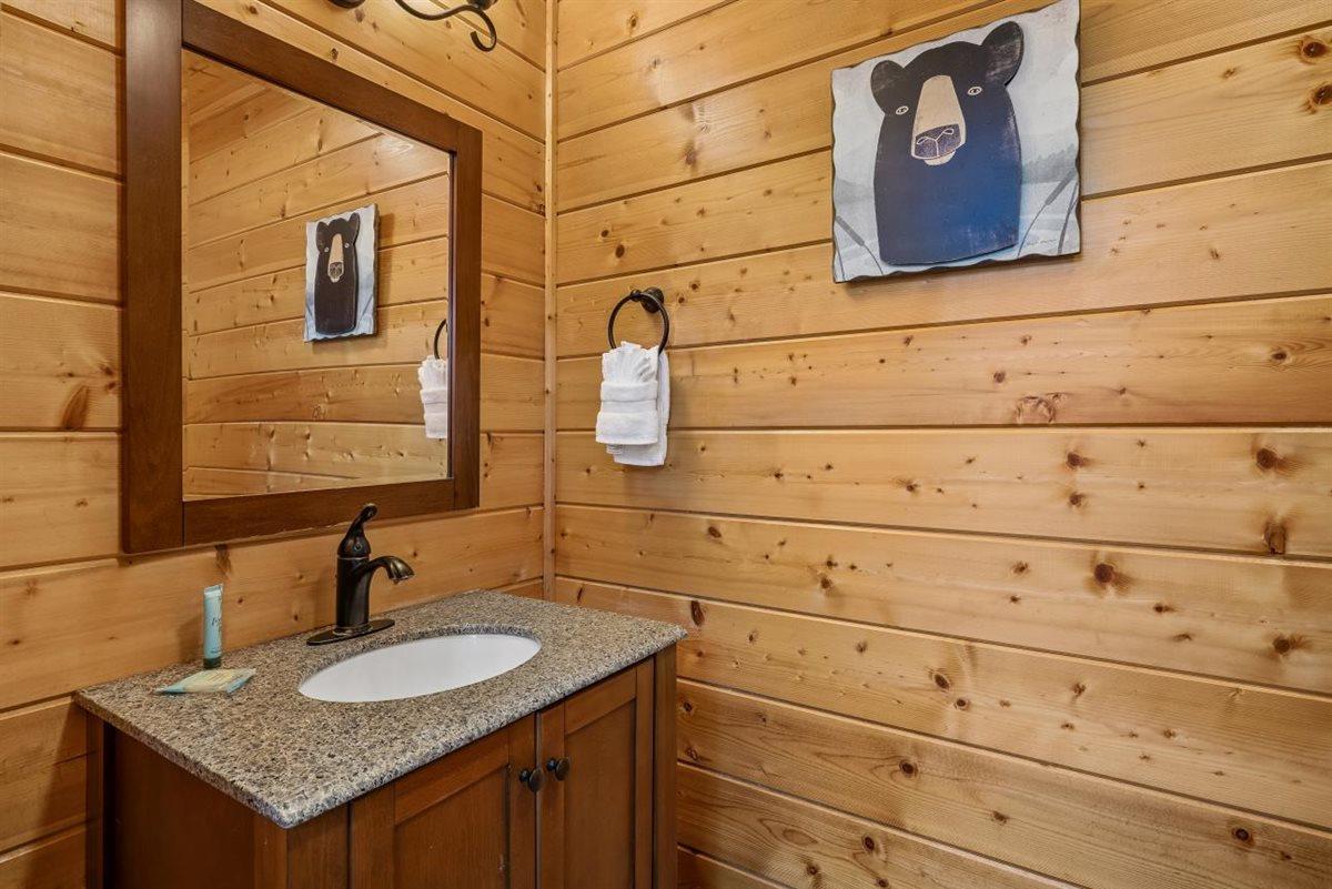 052Powder Room