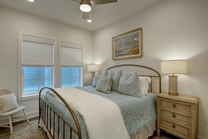 King Bedroom with shared bath, 2nd Floor