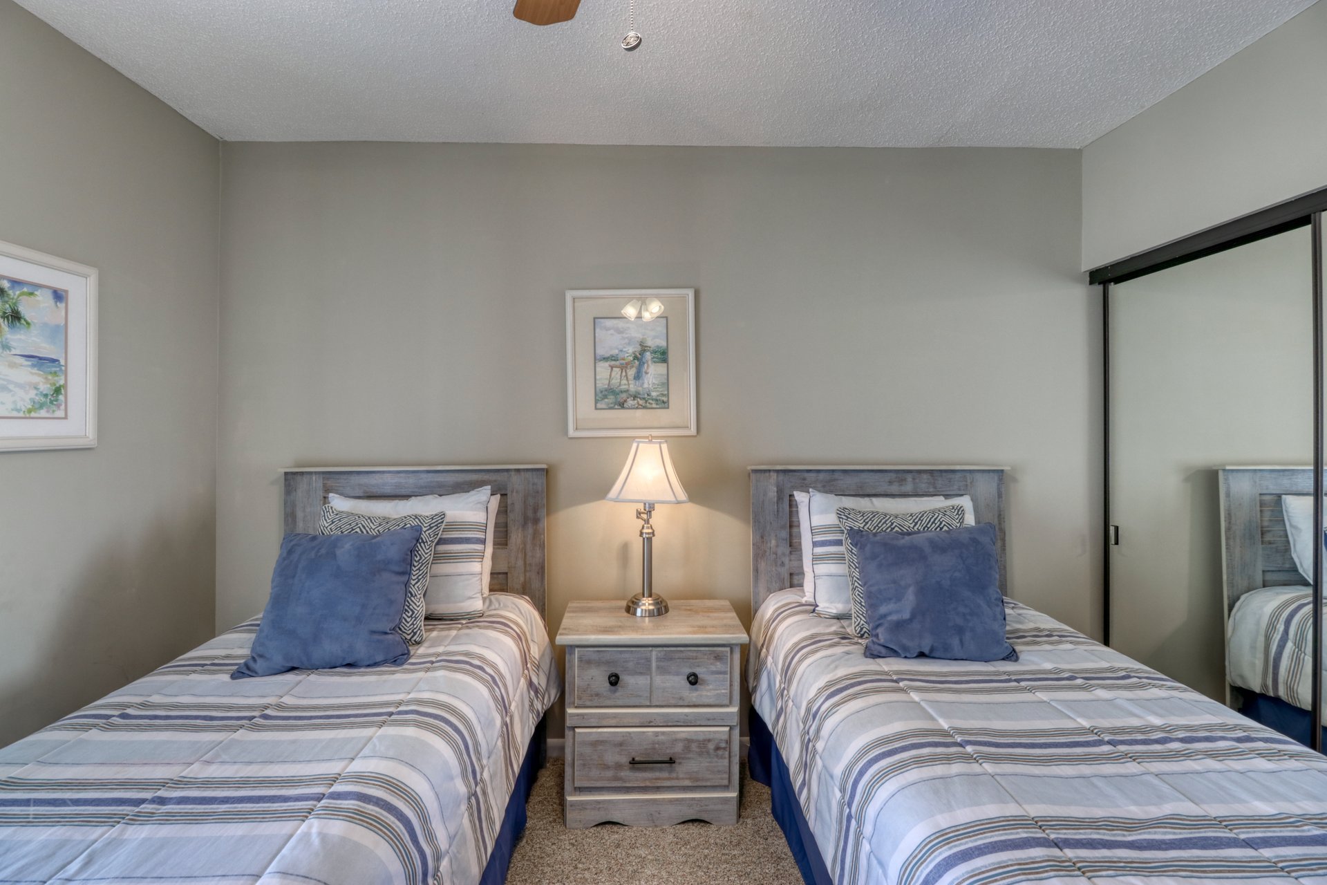 Pelican Pointe 806 18