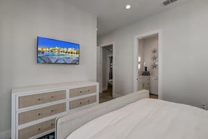 King Master Suite With Front Balcony Access, 2nd Floor