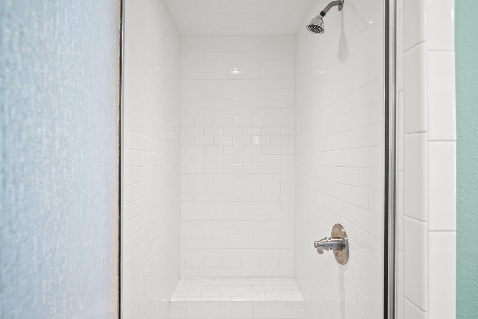 1st Floor 2nd King Bedroom Shower