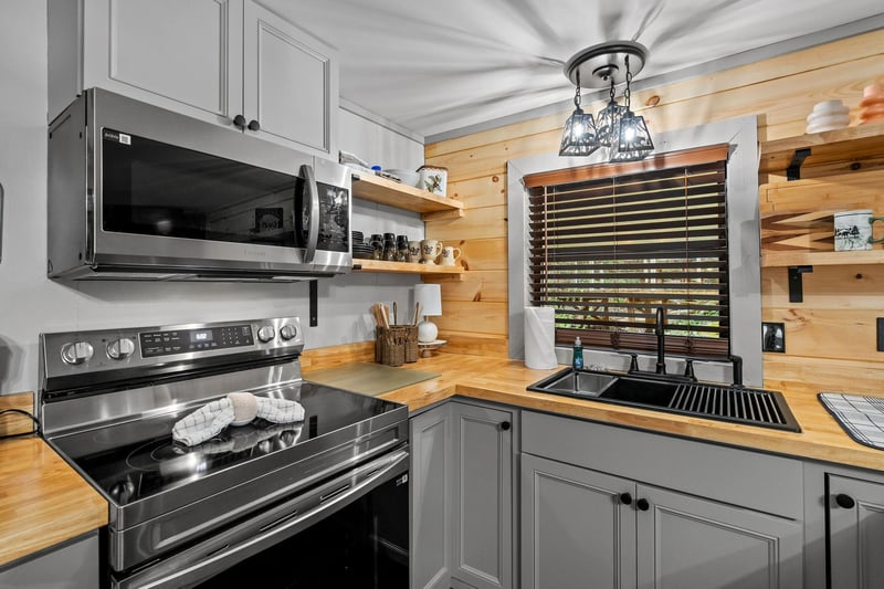 Stove and Microwave