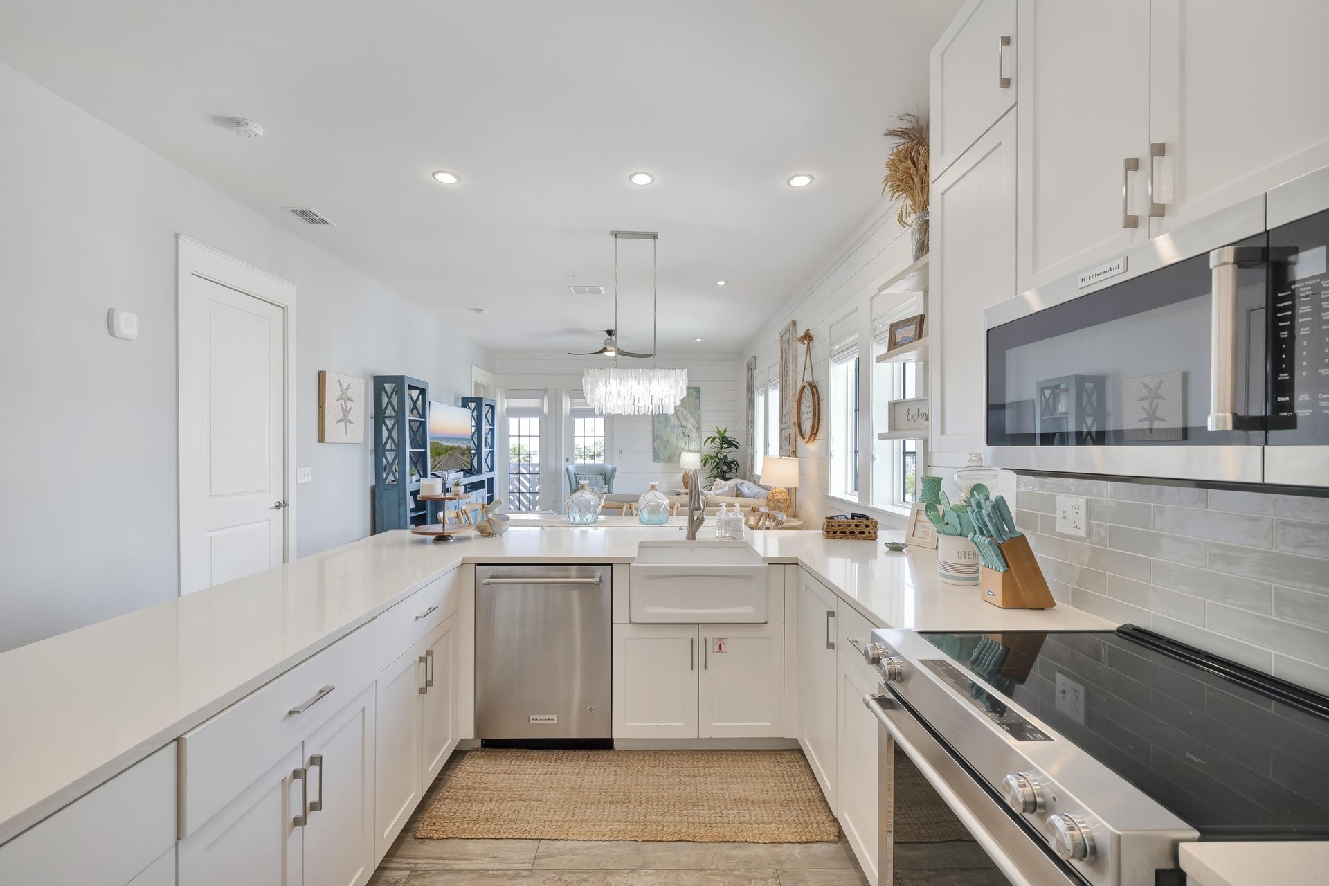 1st Floor, Kitchen