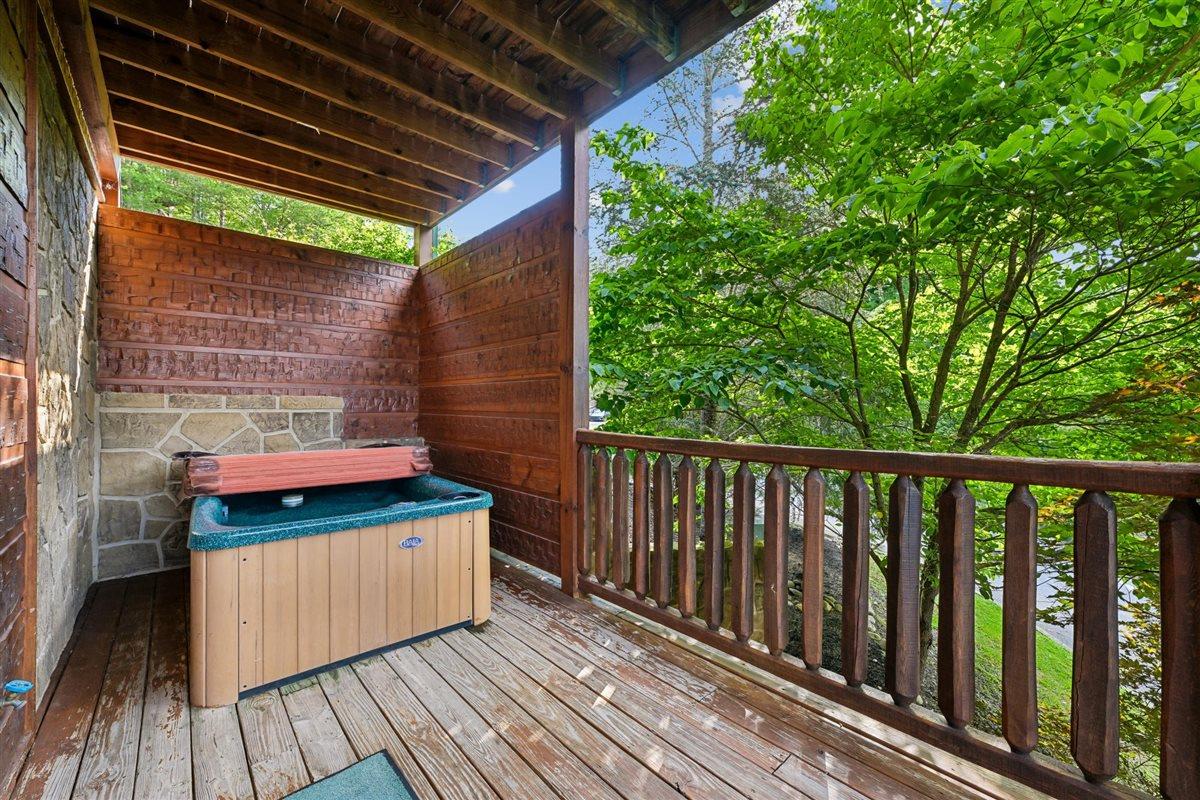 56Hot Tub