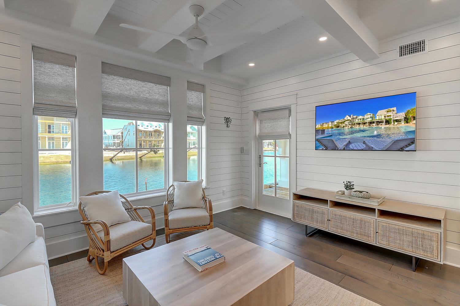 1st Floor Living Area