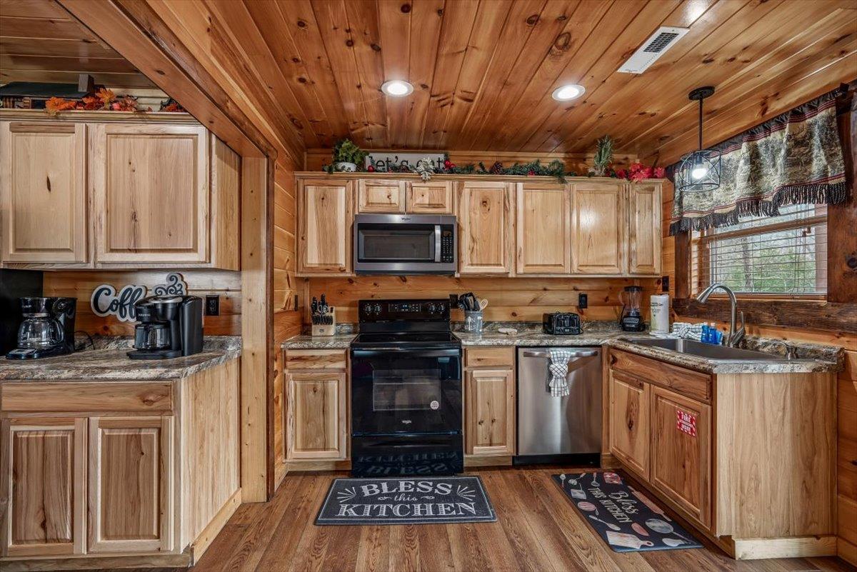 04Kitchen