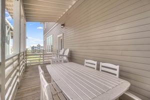 Side Balcony, 1st Floor