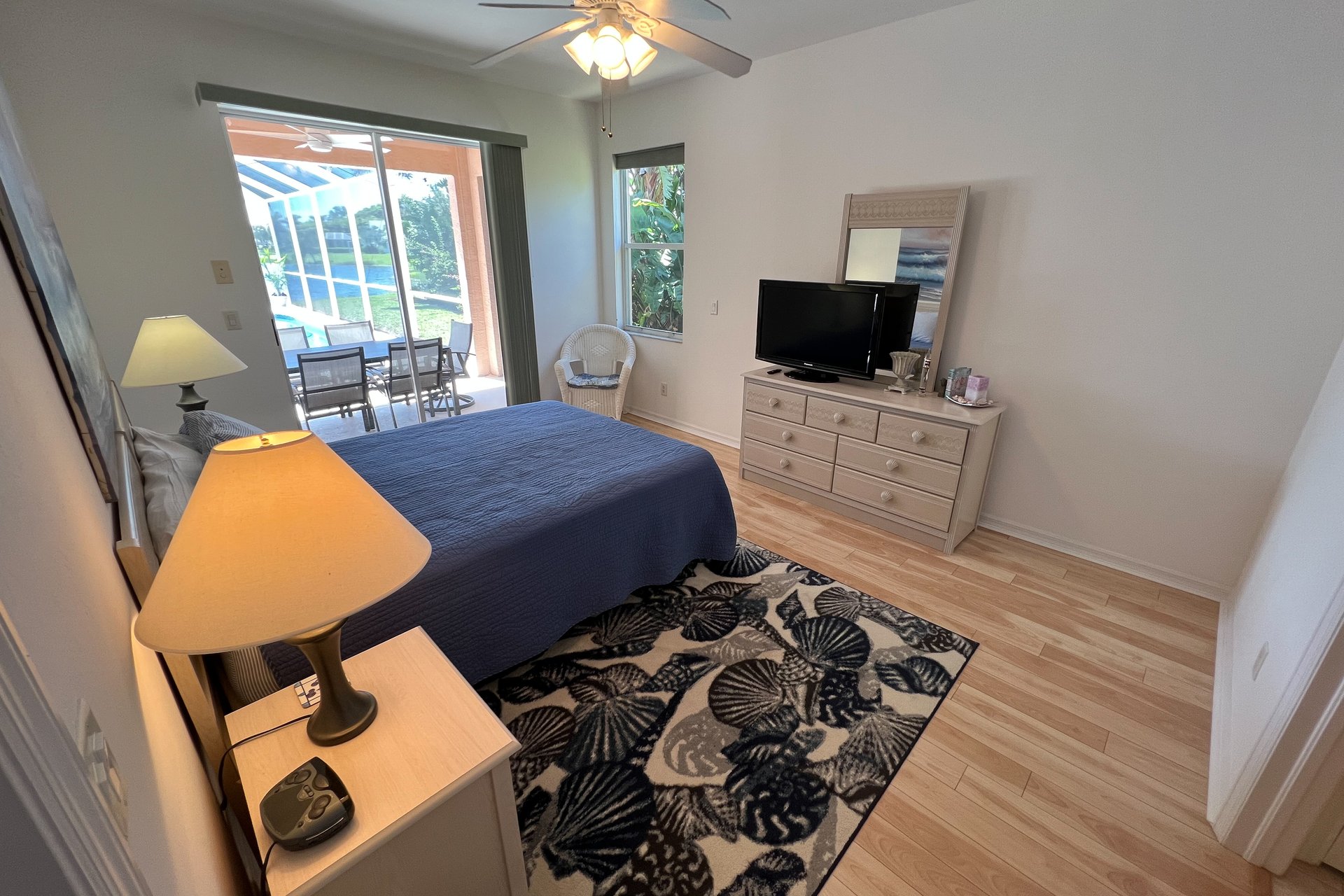 Destination Beach Stroll 29