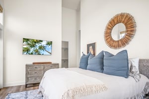 3rd Floor, King Suite