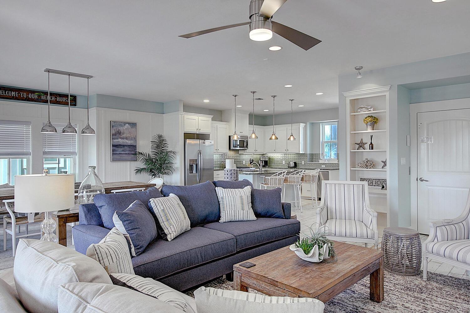 Main Living Area, 2nd Floor