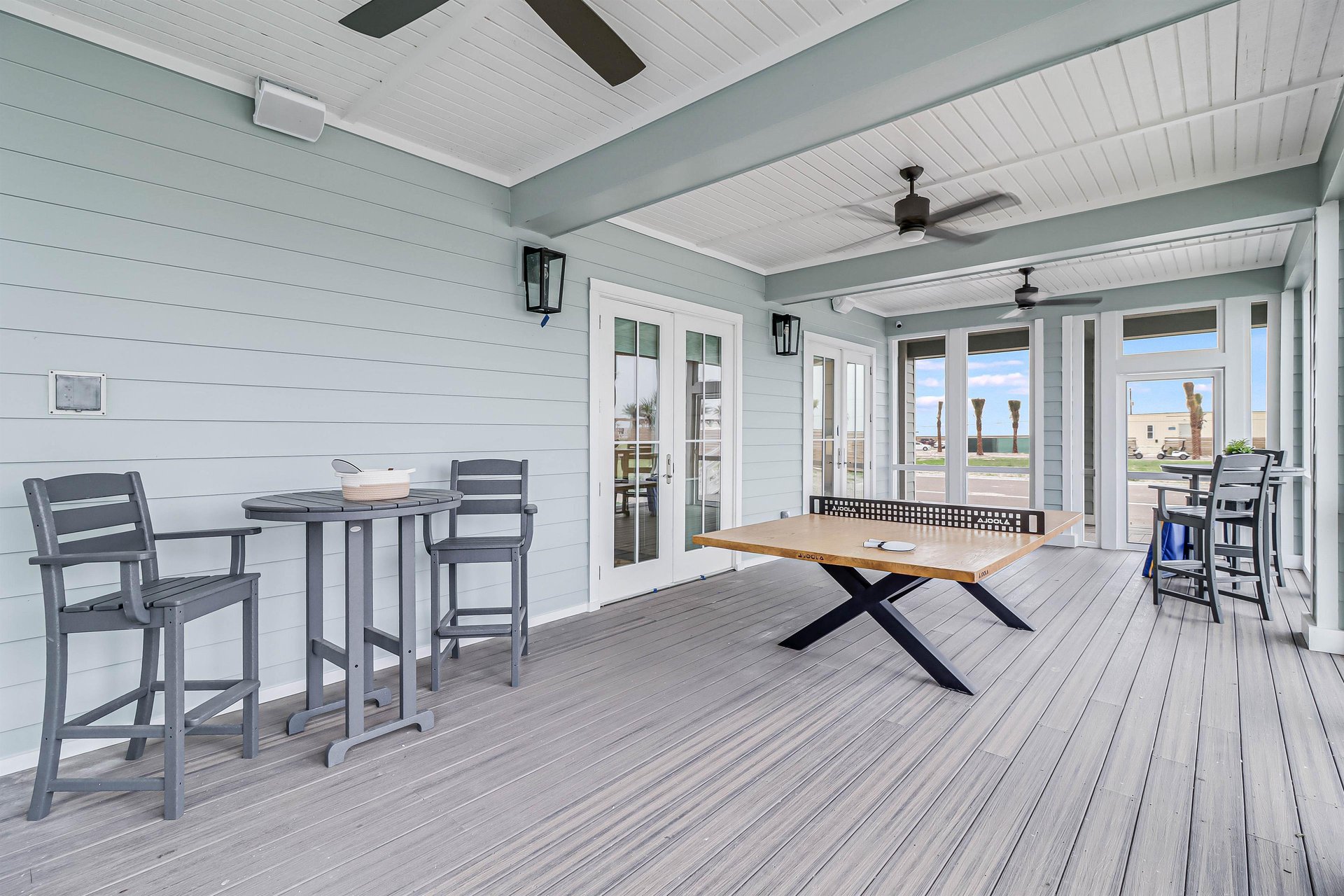 Screened in Lakeside Game Porch, 1st Floor