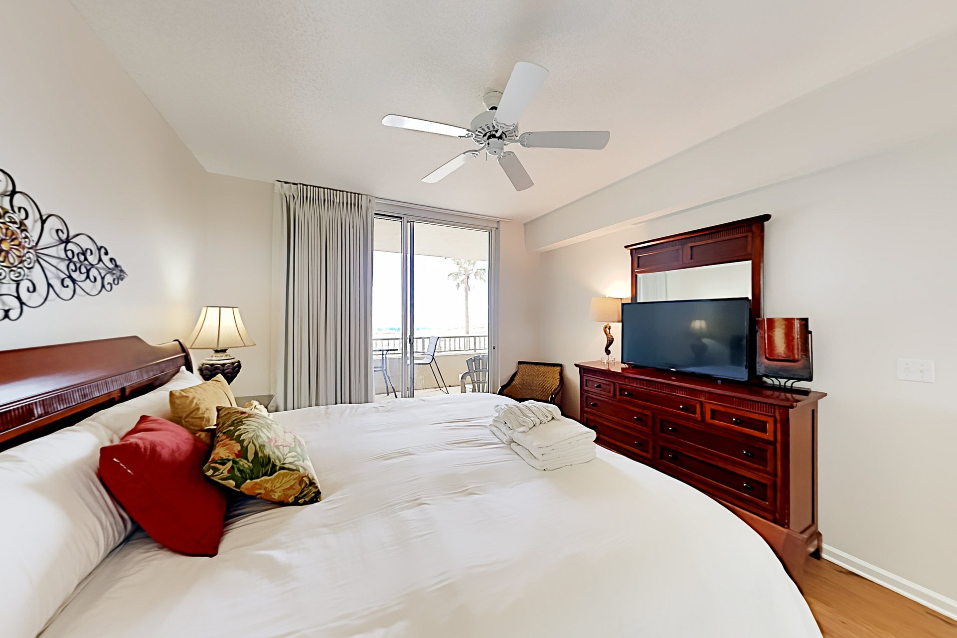 The Beach Club 208C 9