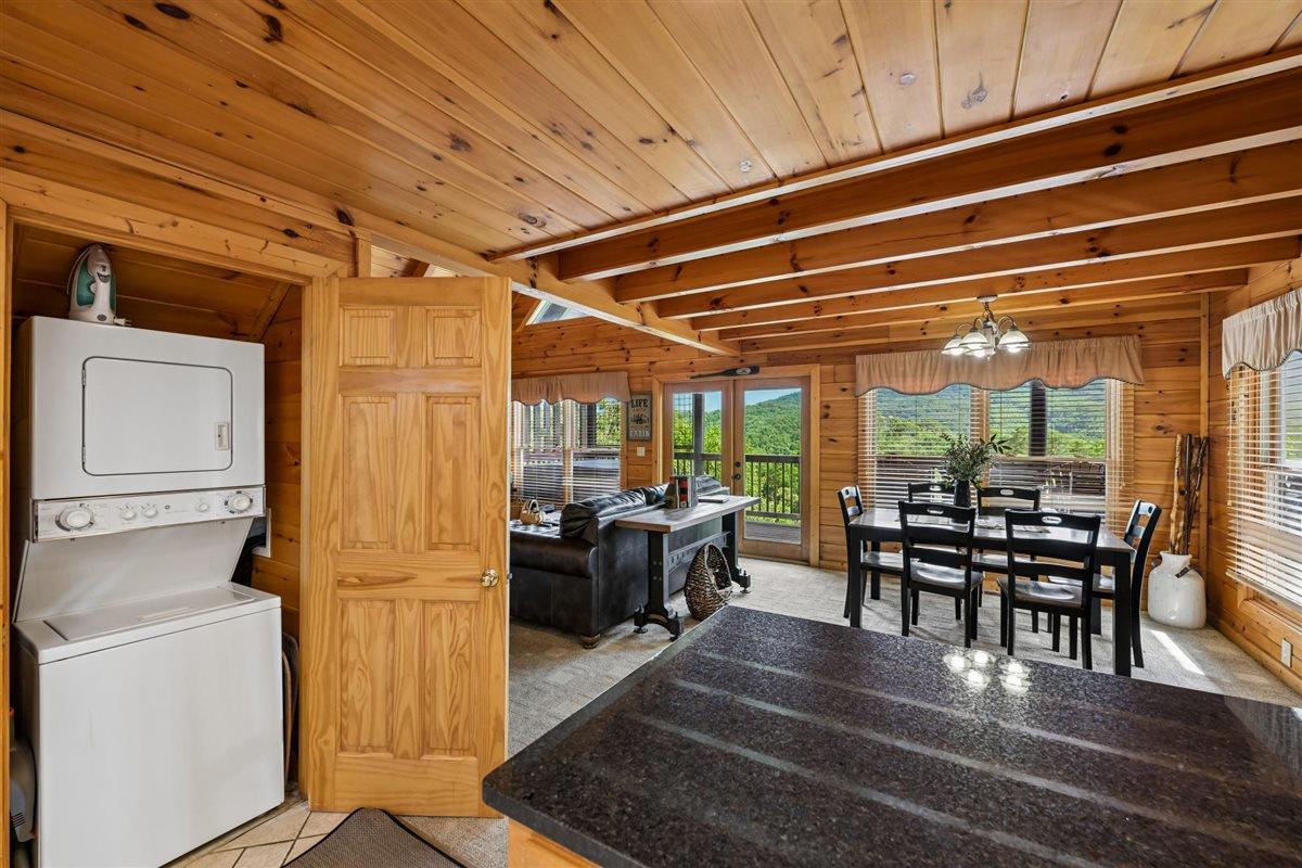 16Kitchen