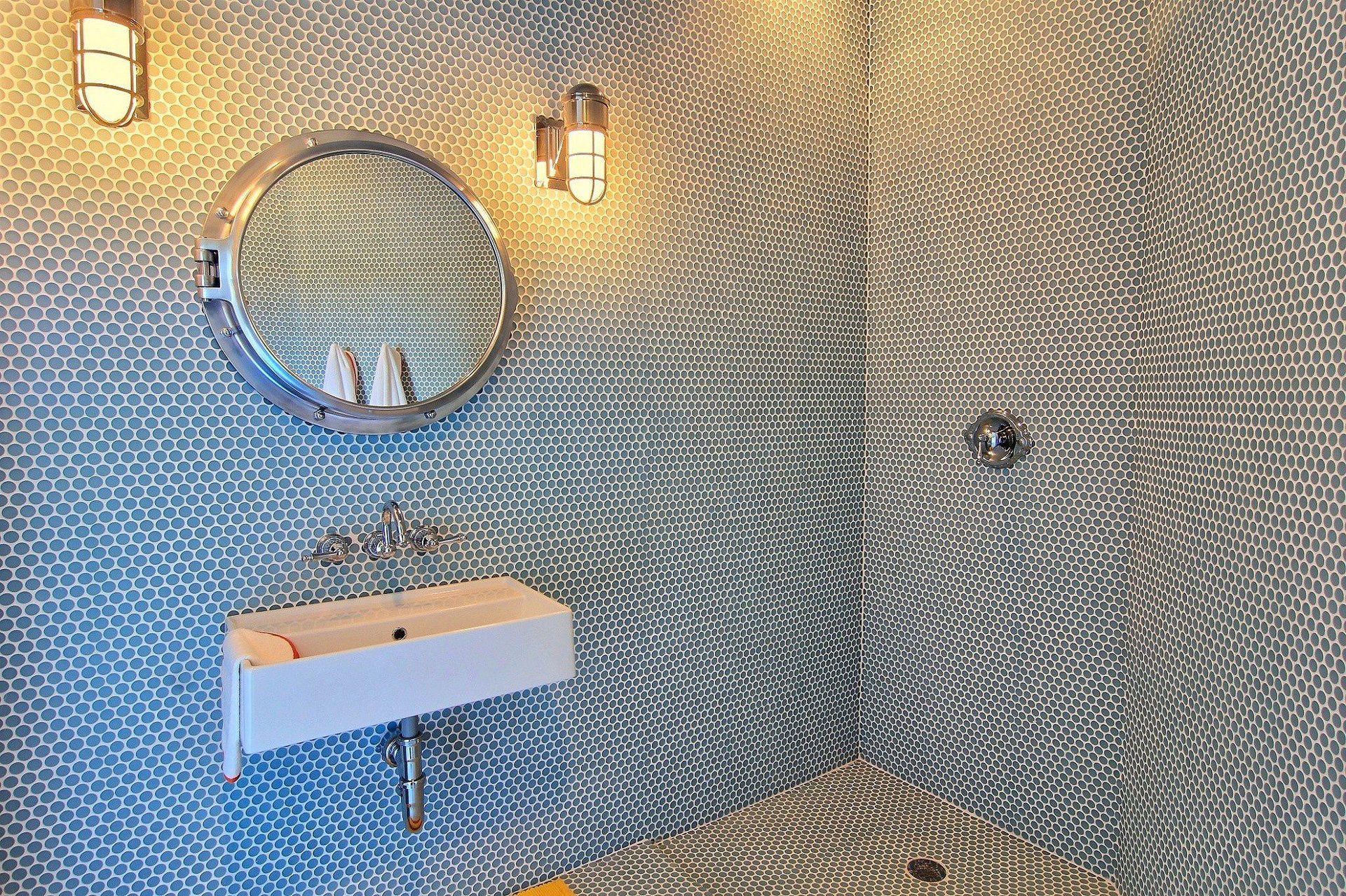 1st Floor, Twin Bunk Bathroom