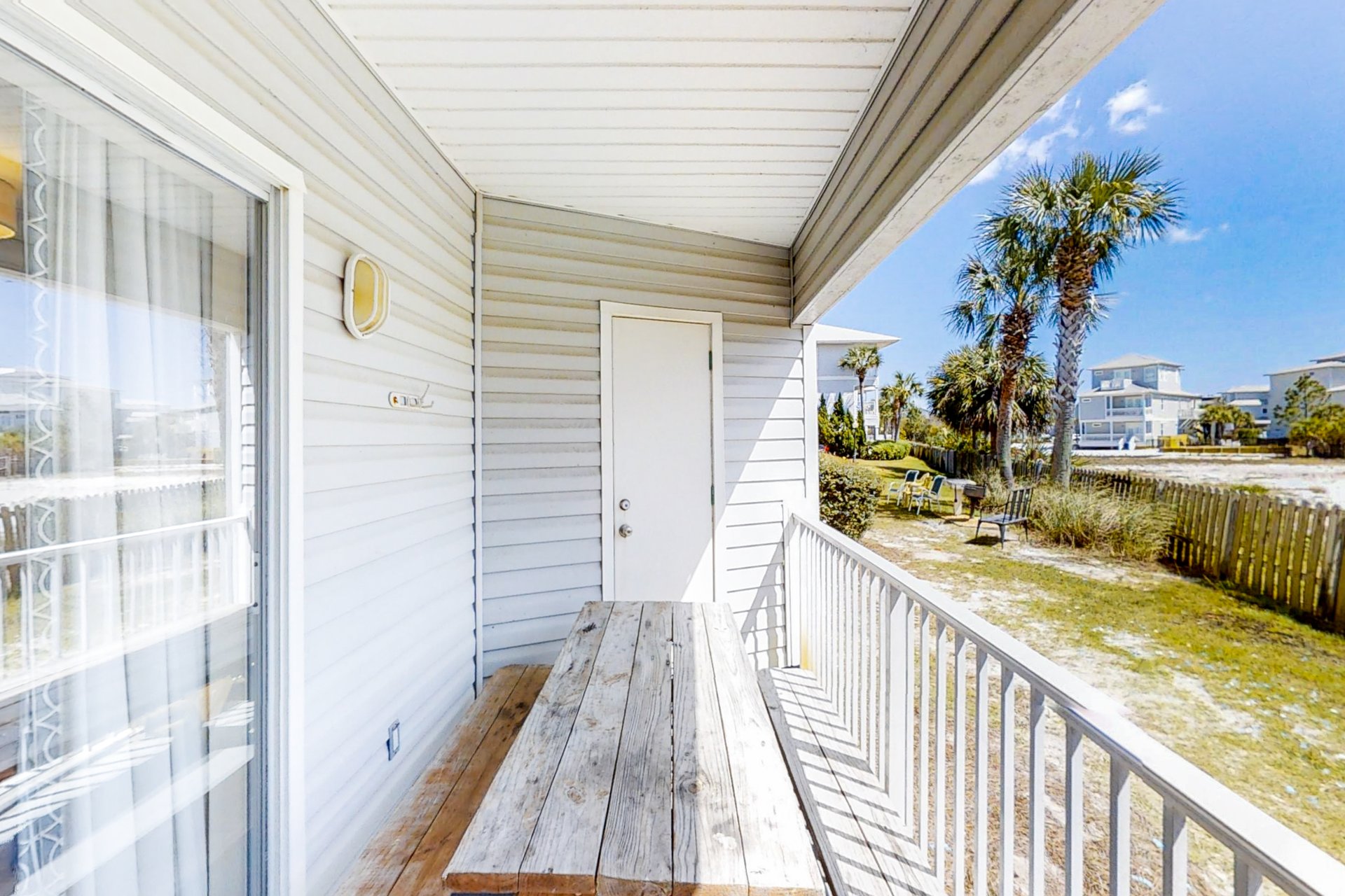 Beachside Villas 1011 17