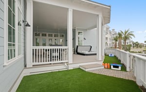 1st Floor, Side Yard