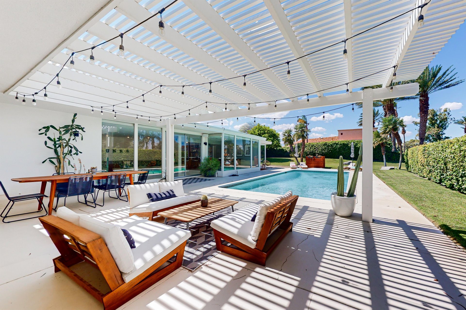 Width1920