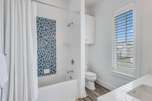 Bunk Bathroom, 2nd Floor