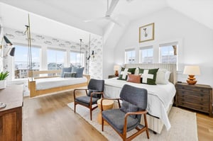 King Bedroom with Twin bed swing, 3rd Floor