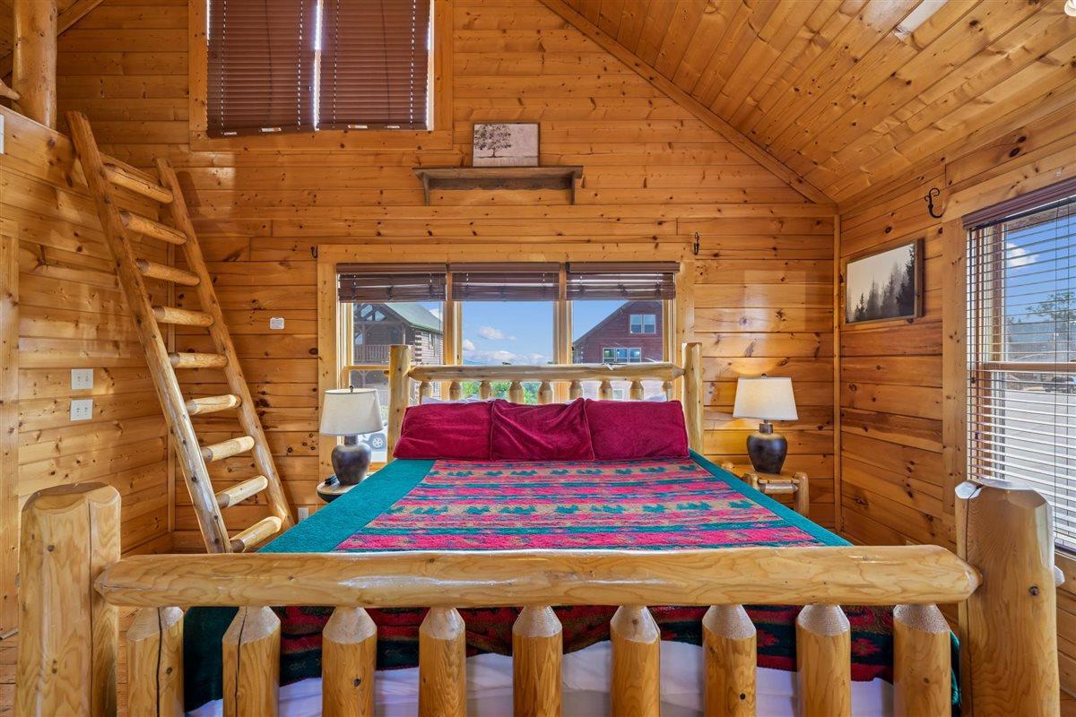 33Primary Bedroom