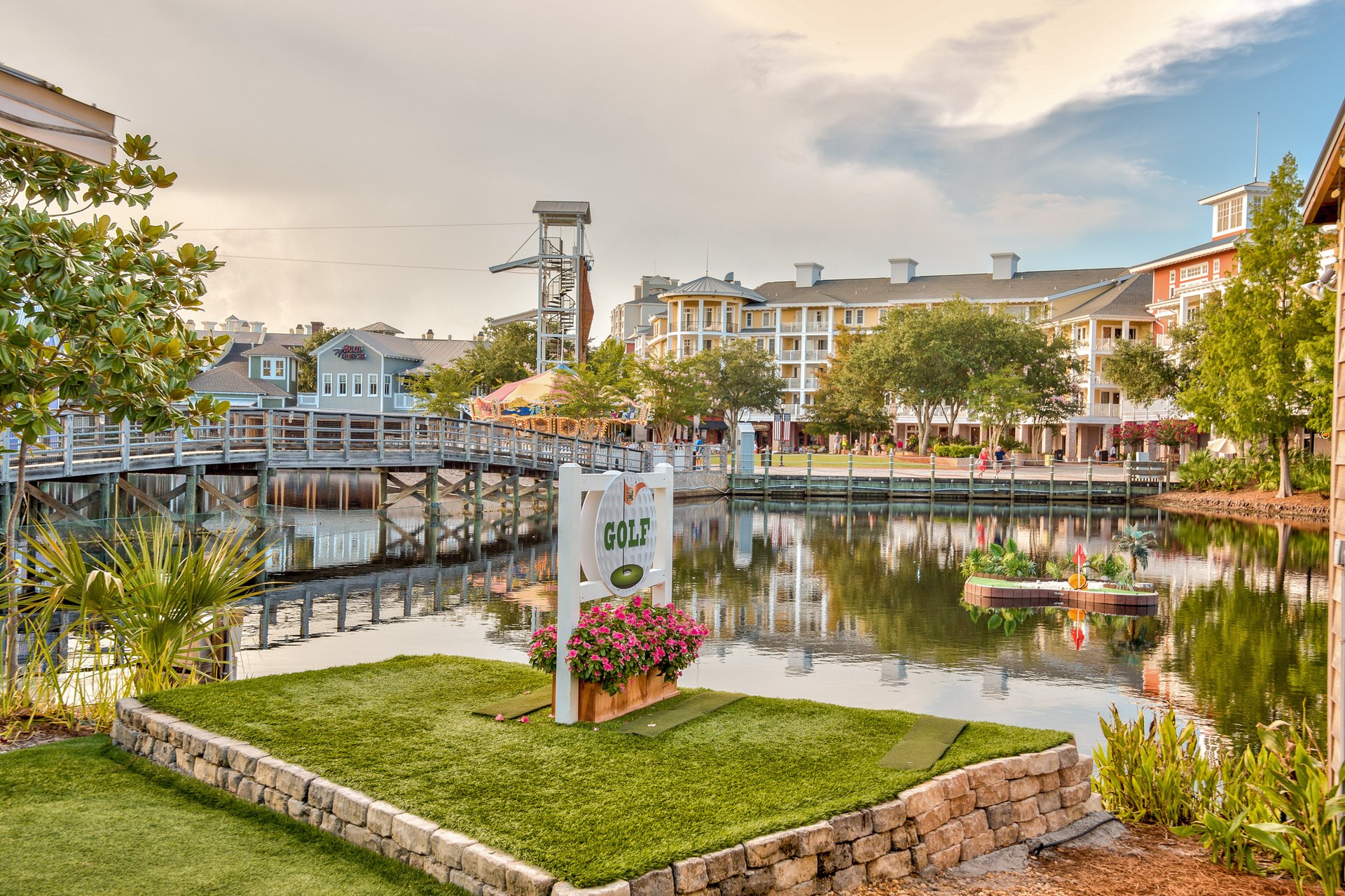 Sunny Destination 28