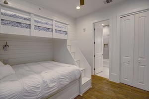 Bunk Room, 2nd Floor