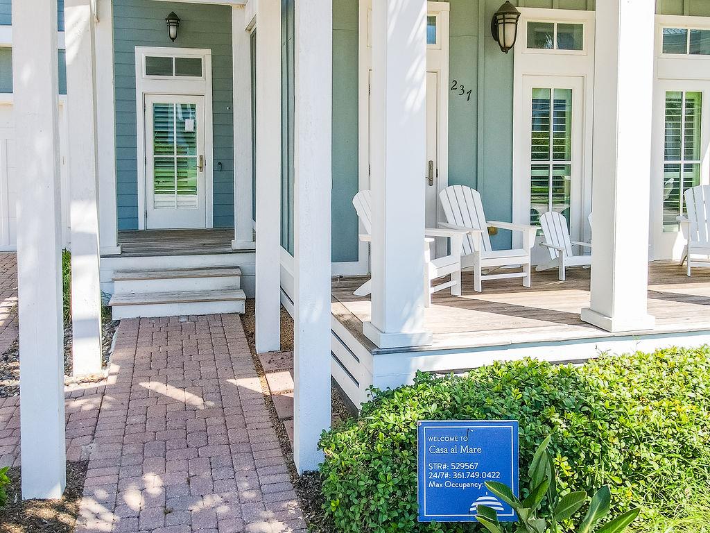 Front Porch, 1st Floor