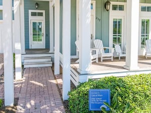 Front Porch, 1st Floor