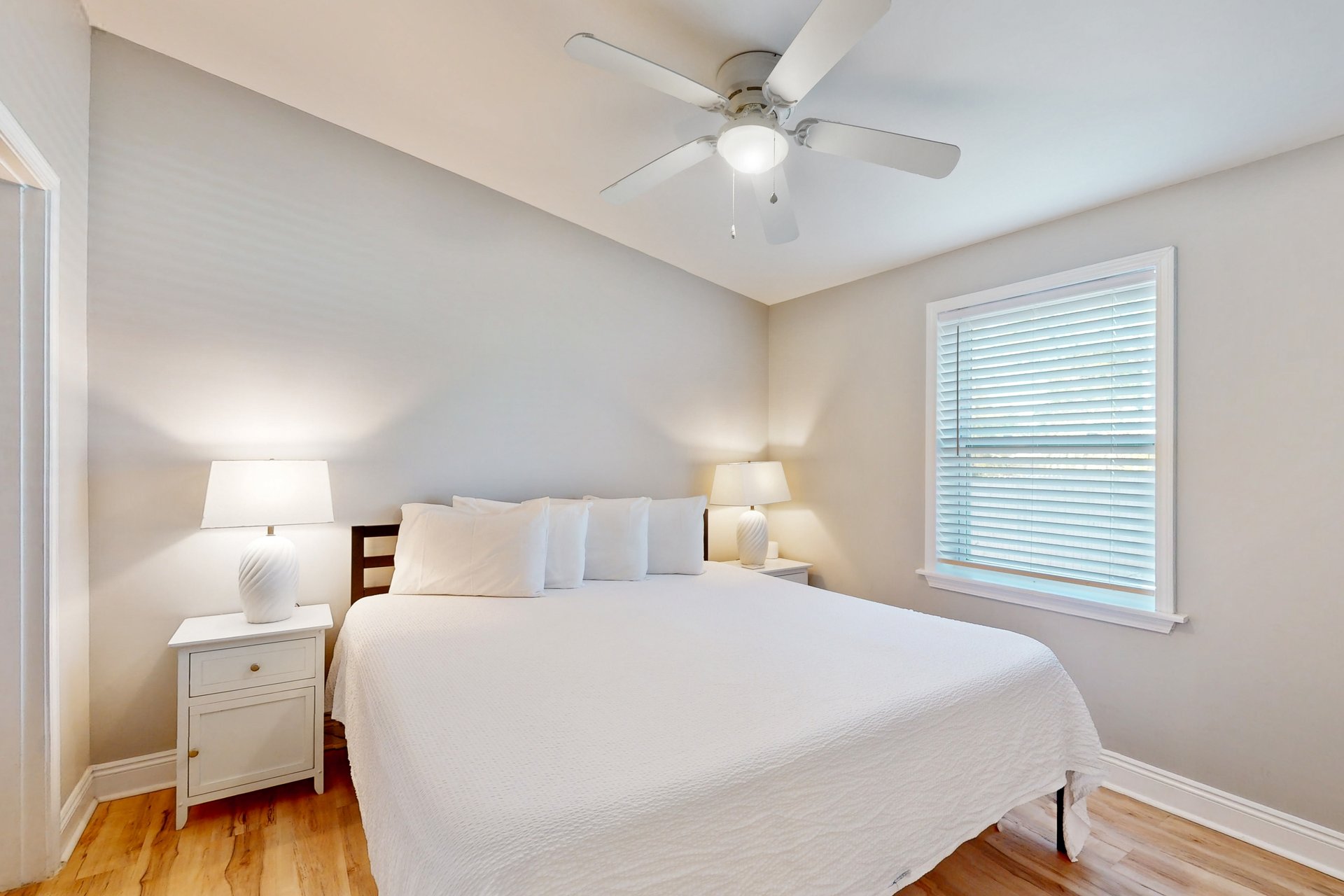 Laguna Beach Leisure 9